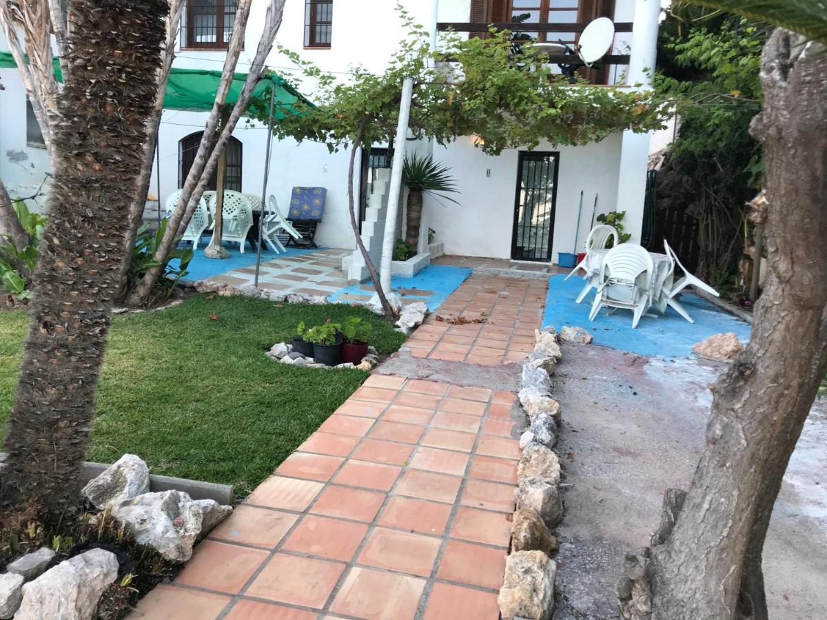 Apartamento Pequeño Conjunto Casas Adosados