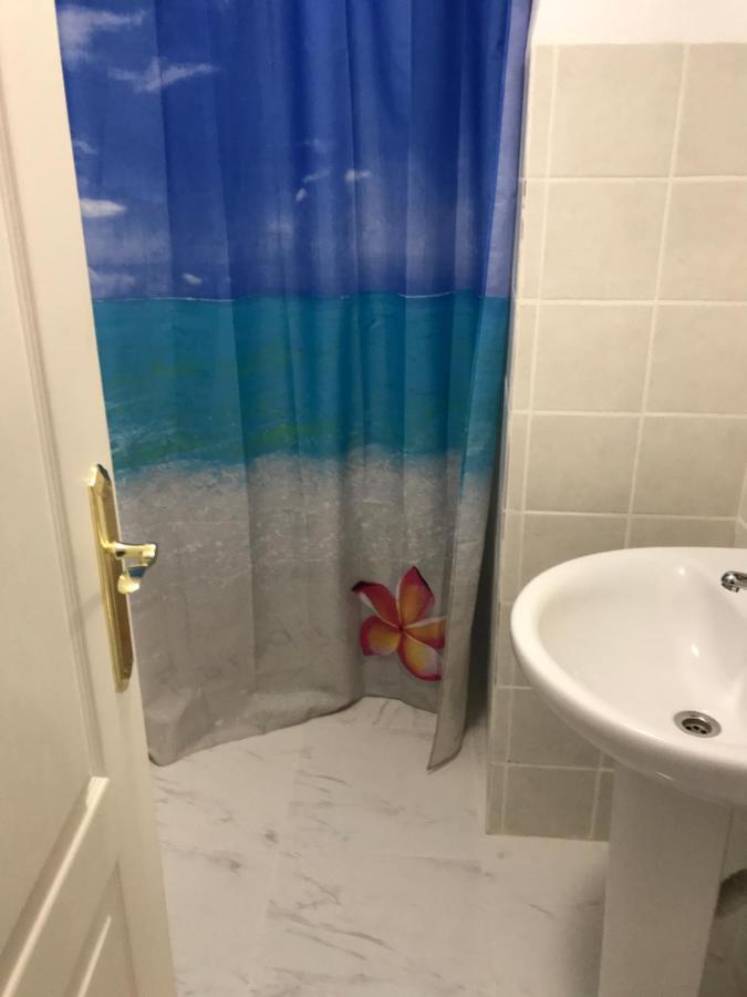 Pequeño Conjunto Casas Adosados Apartamento